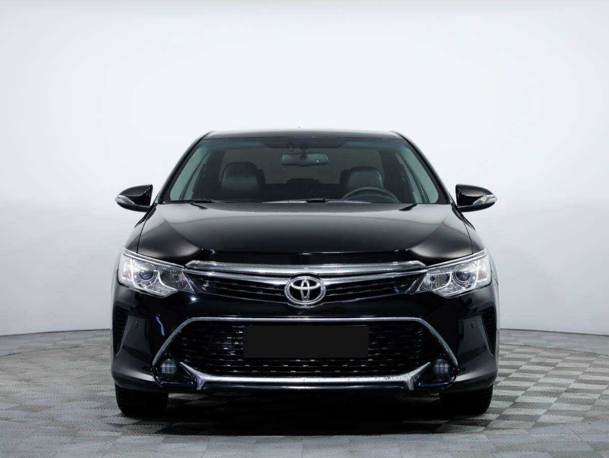 Toyota Camry, 2016
