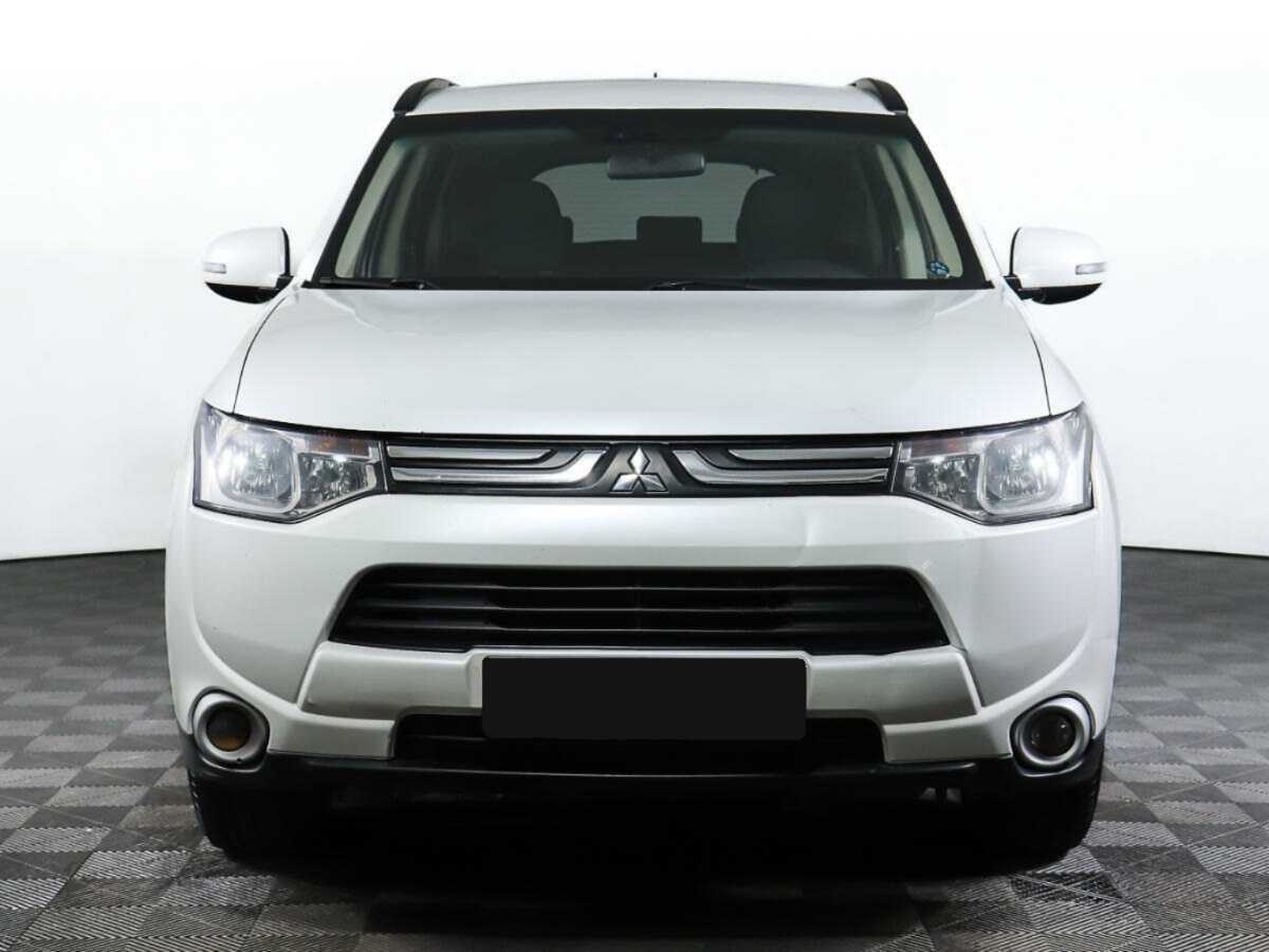Mitsubishi Outlander, 2013