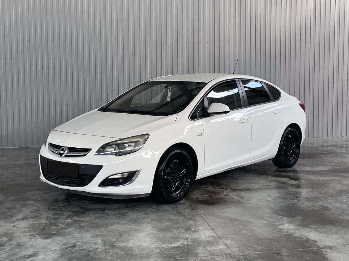Opel Astra, 2013