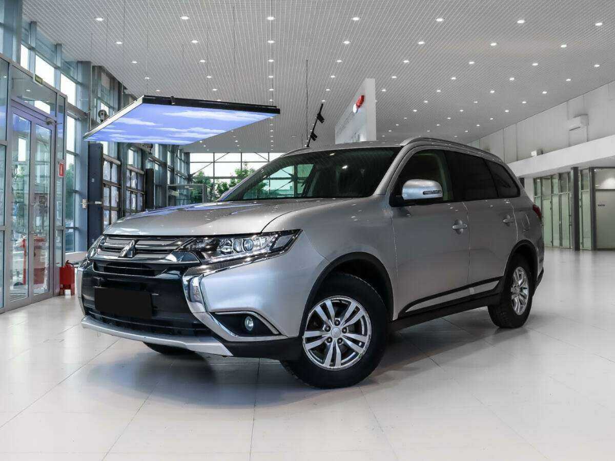 Mitsubishi Outlander, 2016